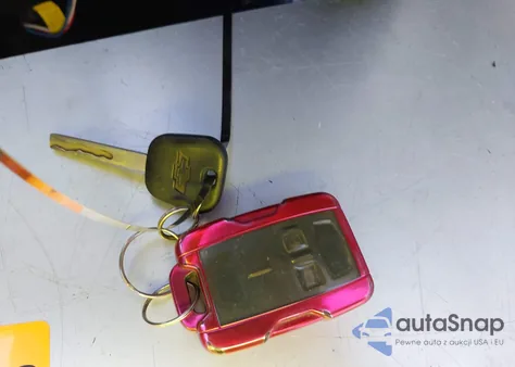 2016 Chevrolet Silverado 1500 1Lt из США, поврежденный, VIN 1GCRCRECXGZ418447